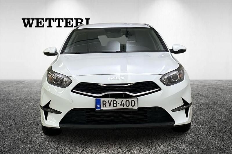 Käytetty Kia Ceed Sportswagon Comfort 160 HP (117 kW) 2023 Valkoinen Farmari