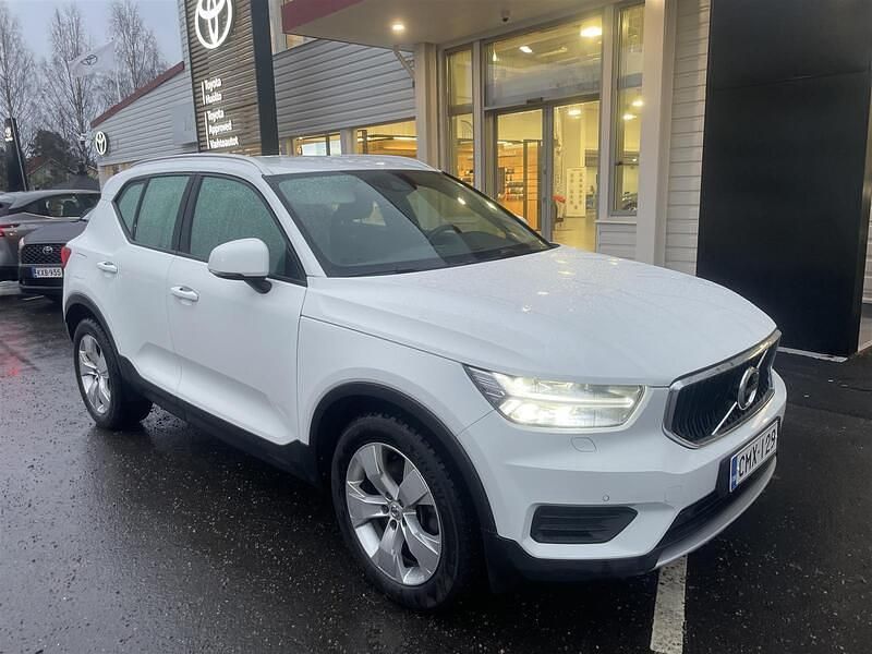 Valkoinen Käytetty 2019 Volvo XC40 Business Edition Katumaasturi | 23 790 € (Perustarjous) - Kuva 1/4