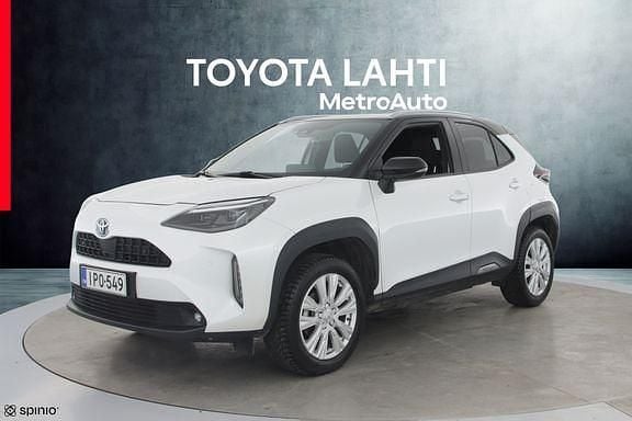 Valkoinen Käytetty 2022 Toyota Yaris Cross Katumaasturi | 25 590 € (Perustarjous) - Kuva 1/4
