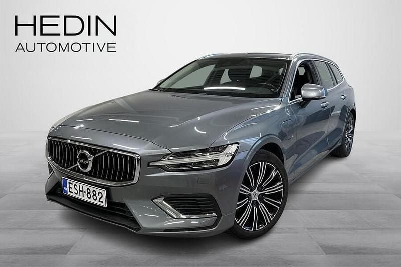 Harmaa Käytetty 2020 Volvo V60 Business Edition Farmari | 26 500 € (Hyvä tarjous) - Kuva 1/4