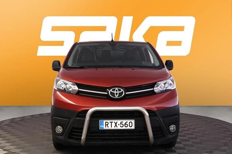 Käytetty Toyota Proace 177 HP (130 kW) 2019 Tila-auto