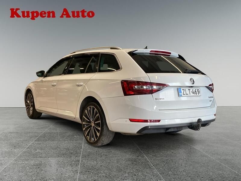 Käytetty Skoda Superb Business Line 190 HP (139 kW) 2018 Farmari