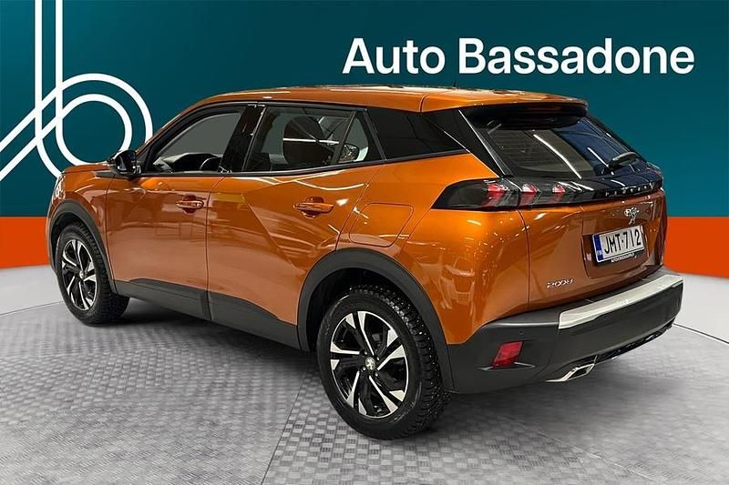 Käytetty Peugeot 2008 Active 131 HP (96 kW) 2022 Katumaasturi