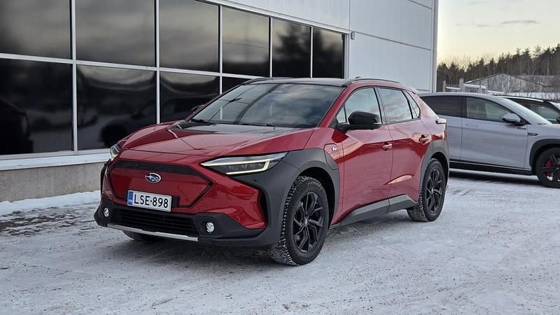 Käytetty Subaru Solterra 160 kW (218 HP) 2023 Punainen Katumaasturi