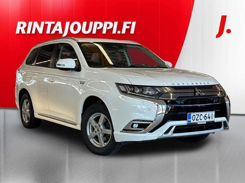 Käytetty Mitsubishi Outlander P-HEV Intense 135 HP (99 kW) 2019 Valkoinen Katumaasturi