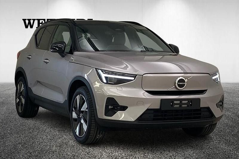 Käytetty Volvo EX40 Plus 185 kW (252 HP) 2025 Hopea Katumaasturi