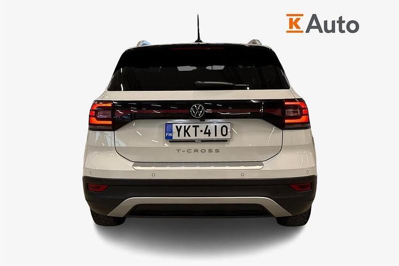 Käytetty VW T-Cross Business 150 HP (110 kW) 2022 Valkoinen Katumaasturi