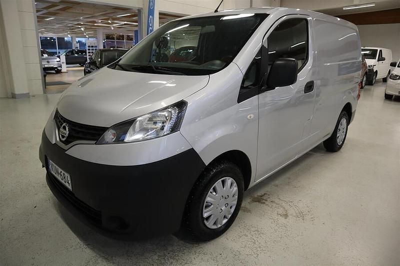 Hopea Käytetty 2015 Nissan NV200 Van | 7 900 € - Kuva 1/4