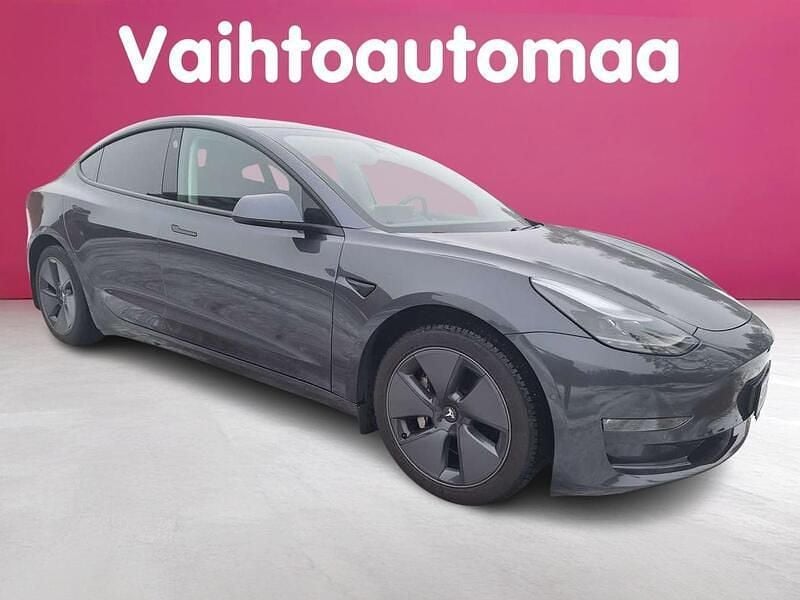 Käytetty 2021 Tesla Model 3 Sedan | 28 290 € (Perustarjous) - Kuva 1/2