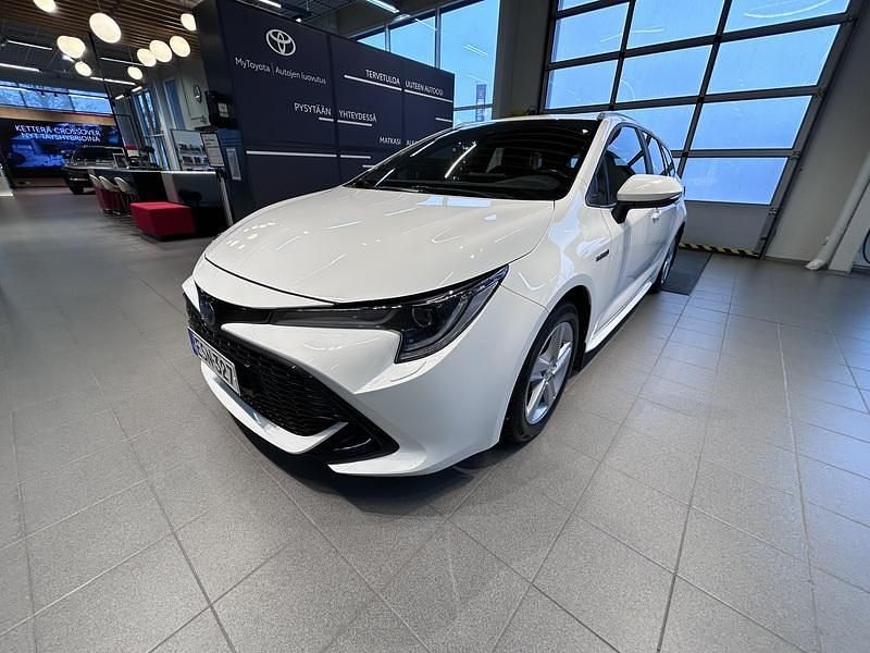 Käytetty Toyota Corolla Active 122 HP (89 kW) 2020 Valkoinen Farmari