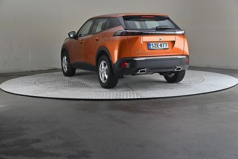 Käytetty Peugeot 2008 Active 131 HP (96 kW) 2021 Katumaasturi