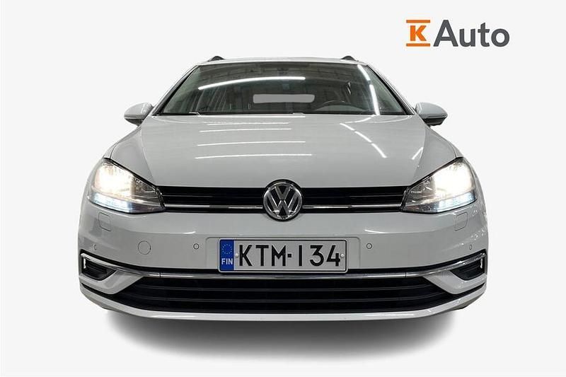 Käytetty VW Golf VII Comfortline 116 HP (85 kW) 2019 Farmari