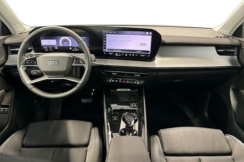 Käytetty Audi Q3 Advanced 268 HP (197 kW) 2026 Valkoinen Katumaasturi