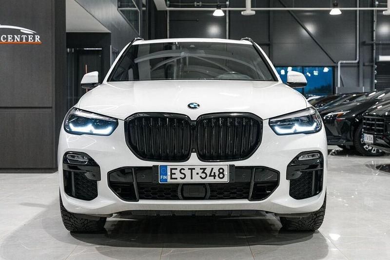 Käytetty BMW X5 M Sport 394 HP (289 kW) 2021 Katumaasturi