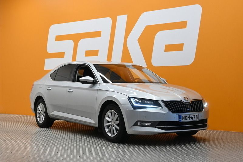 Käytetty 2017 Skoda Superb Ambition Sedan | 14 900 € (Supertarjous) - Kuva 1/4
