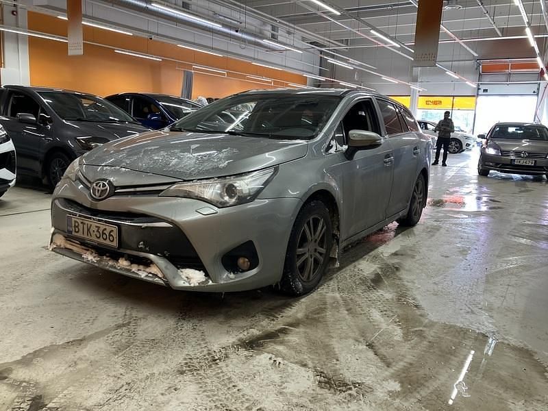Käytetty Toyota Avensis Active 147 HP (108 kW) 2016 Farmari