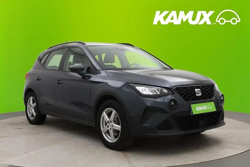 Hopea / harmaa Käytetty 2022 Seat Arona Style Katumaasturi | 8 790 € - Kuva 1/4
