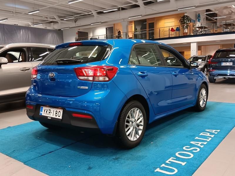 Käytetty Kia Rio EX 120 HP (88 kW) 2020 Sininen Viistoperä
