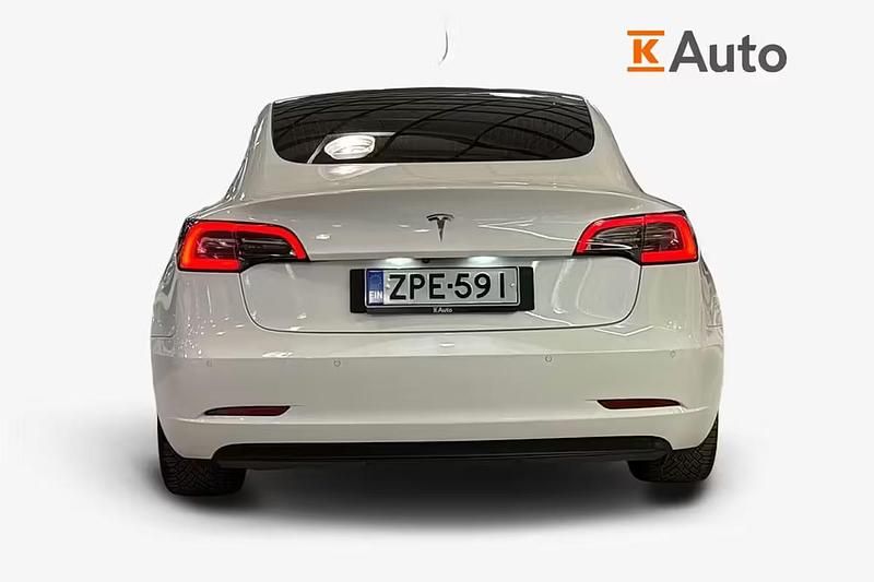 Käytetty Tesla Model 3 Performance 486 kW (662 HP) 2019 Valkoinen Sedan