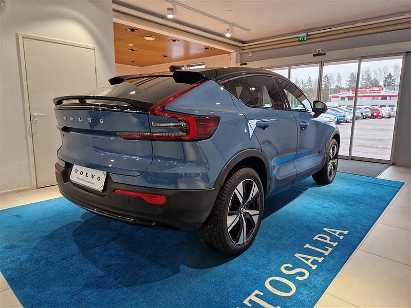 Käytetty Volvo EC40 Ultra 185 kW (252 HP) 2025 Katumaasturi