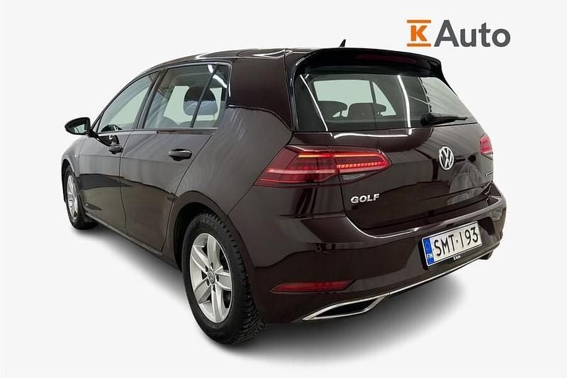 Käytetty VW Golf VII Highline 131 HP (96 kW) 2018 Musta Viistoperä