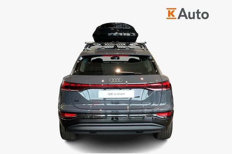 Uusi Audi Q6 e-tron Advanced 285 kW (388 HP) 2025 Harmaa Katumaasturi
