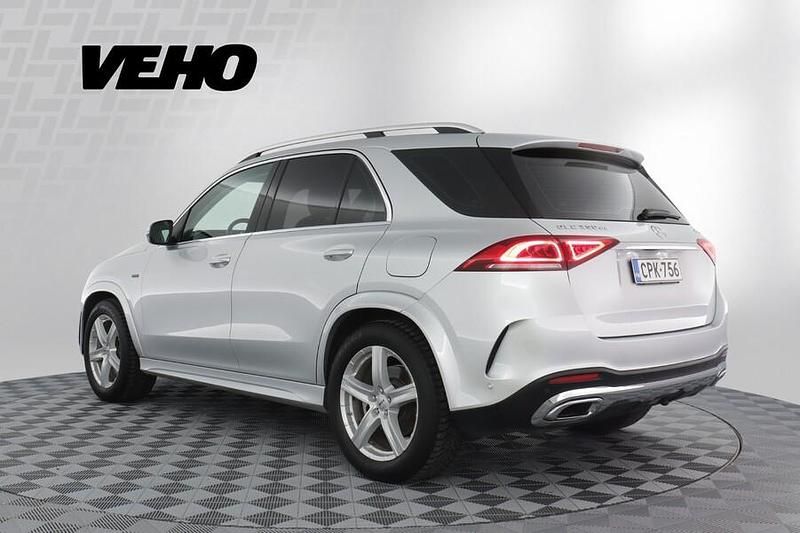 Käytetty Mercedes GLE350 AMG line 194 HP (142 kW) 2020 Harmaa Katumaasturi