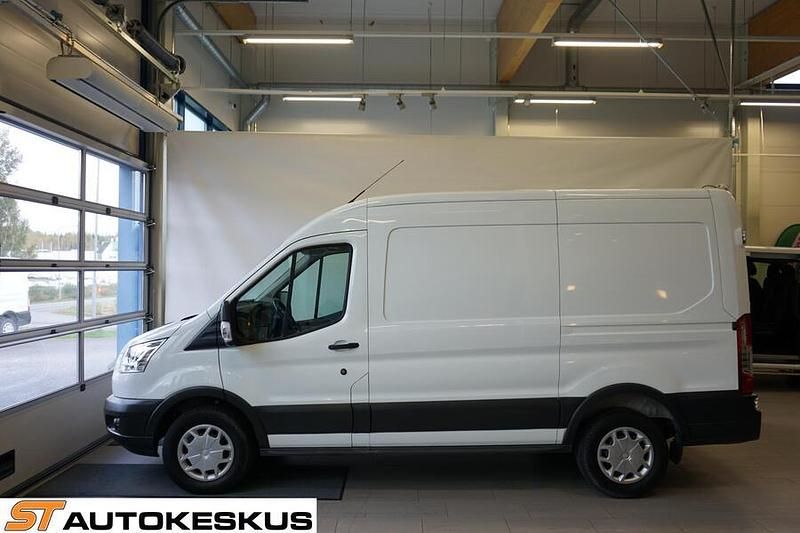 Valkoinen Käytetty 2018 Ford Transit Trend Van | 18 490 € (Hyvä tarjous) - Kuva 1/4