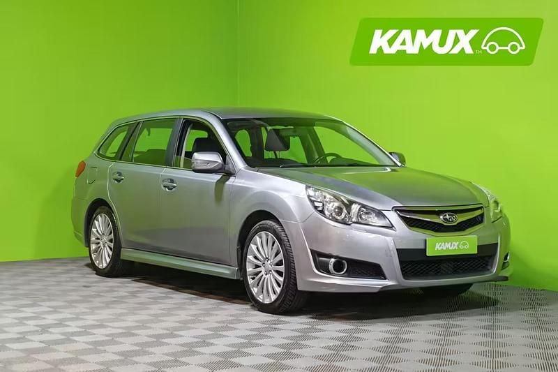 Hopea / harmaa Käytetty 2010 Subaru Legacy Sedan | 11 600 € - Kuva 1/4