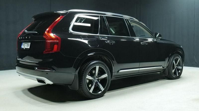 Käytetty Volvo XC90 Inscription 303 HP (222 kW) 2019 Musta Katumaasturi