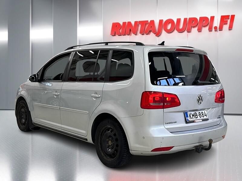 Käytetty VW Touran Comfortline 105 HP (77 kW) 2013 Tila-auto
