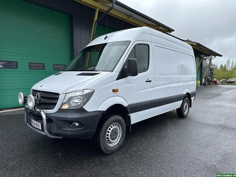 Käytetty Mercedes Sprinter 163 HP (119 kW) 2015 Valkoinen Van