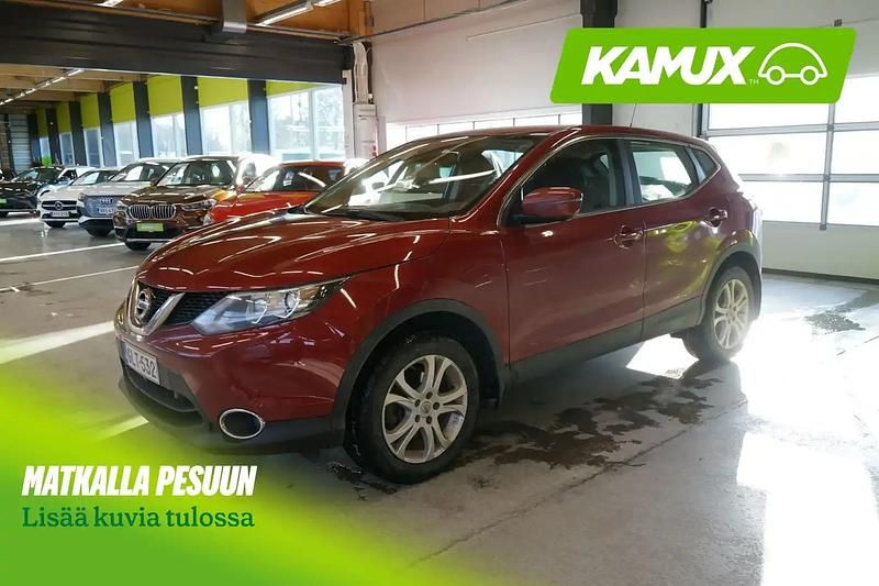 Käytetty Nissan Qashqai 116 HP (85 kW) 2016 Punainen Katumaasturi