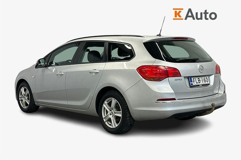 Käytetty Opel Astra Enjoy 140 HP (102 kW) 2013 Hopea Farmari