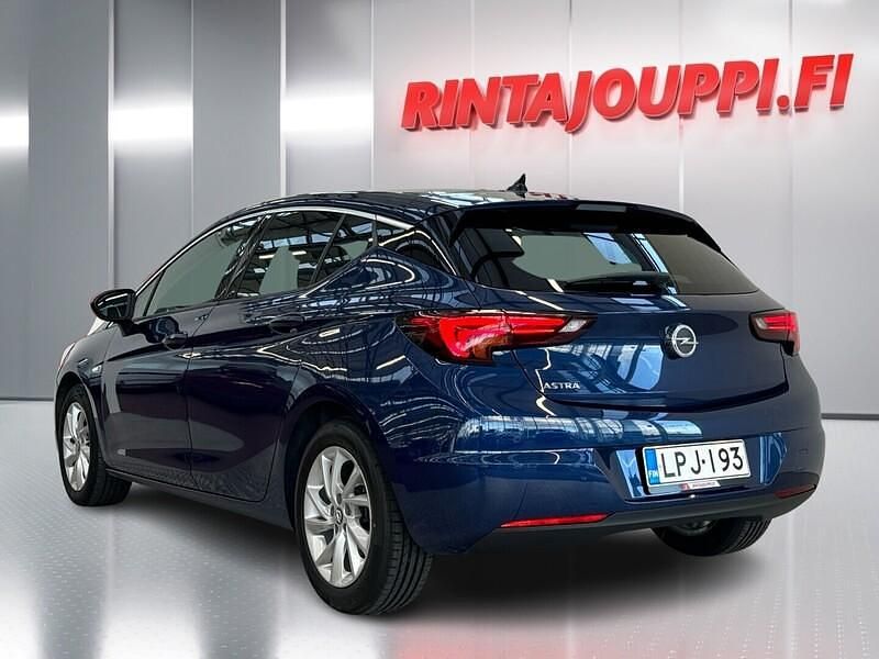 Käytetty Opel Astra Innovation 131 HP (96 kW) 2020 Viistoperä
