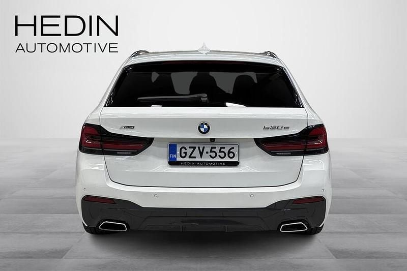 Käytetty BMW 530e Comfort Edition 292 HP (214 kW) 2021 Valkoinen Farmari