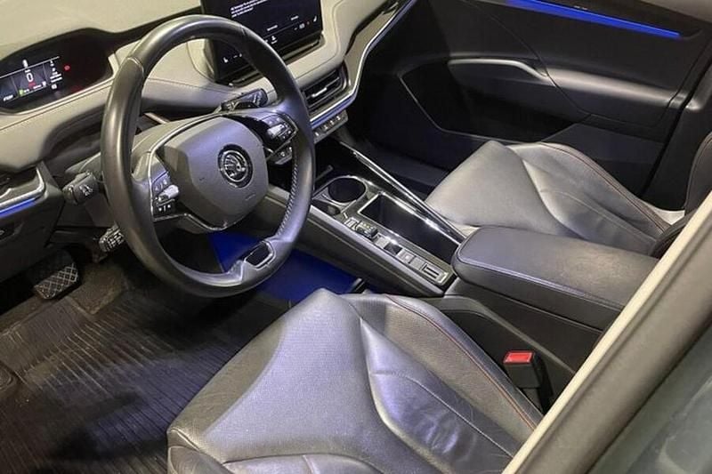 Käytetty Skoda Enyaq iV 132 kW (180 HP) 2022 Katumaasturi