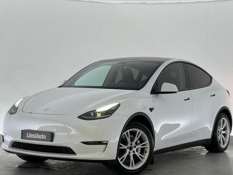 Käytetty Tesla Model Y Long Range AWD 258 kW (351 HP) 2024 Katumaasturi