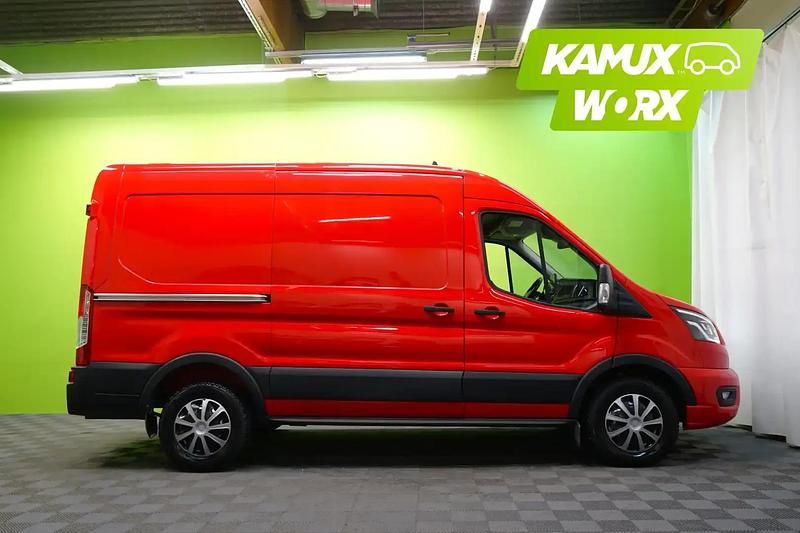 Käytetty Ford Transit Limited 185 HP (136 kW) 2021 Punainen Van