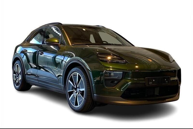 Vihreä Käytetty 2024 Porsche Macan Sport Katumaasturi | 97 480 € (Kallis) - Kuva 1/4