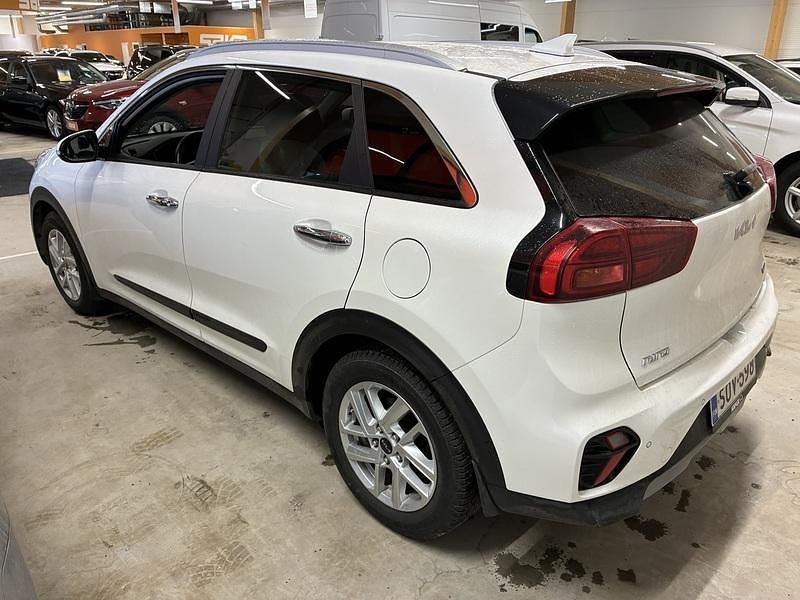 Käytetty Kia Niro 105 HP (77 kW) 2022 Katumaasturi