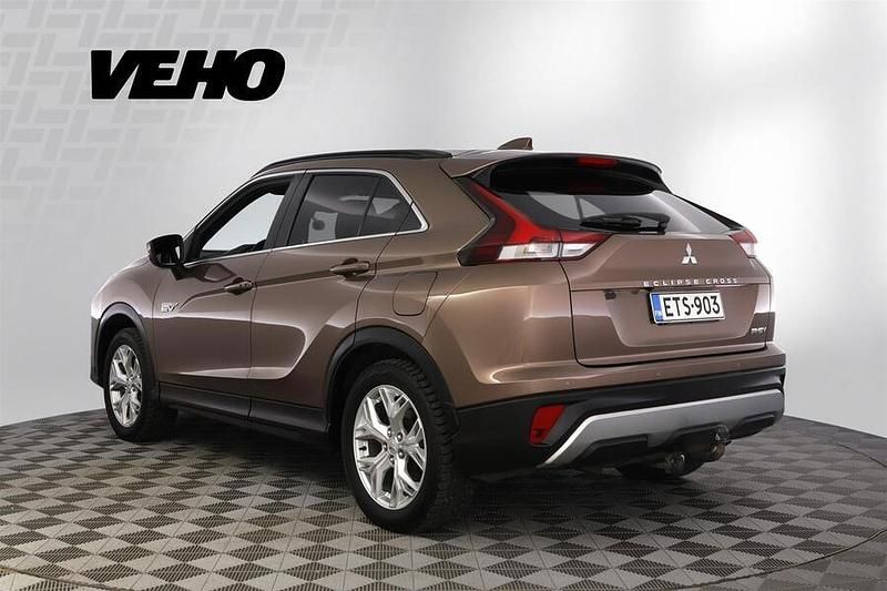 Käytetty Mitsubishi Eclipse Cross Intense 185 HP (136 kW) 2021 Ruskea Katumaasturi
