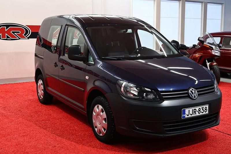 Käytetty VW Caddy 102 HP (75 kW) 2015 Sininen Tila-auto