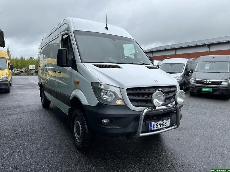 Käytetty Mercedes Sprinter 163 HP (119 kW) 2015 Valkoinen Van