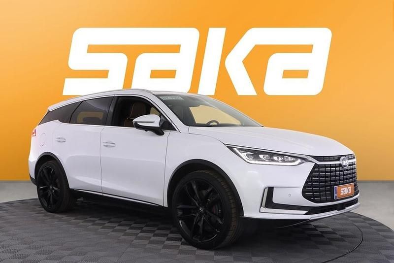 Käytetty BYD Tang 380 kW (517 HP) 2023 Katumaasturi