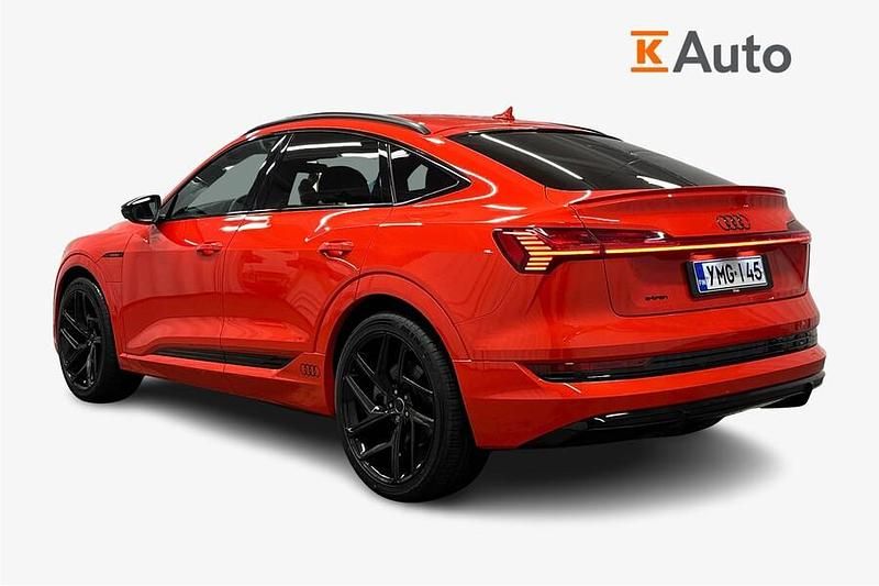 Käytetty Audi e-tron Sportback S-Line 300 kW (408 HP) 2022 Punainen Katumaasturi