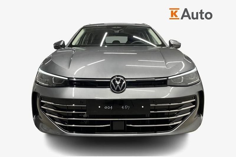 Käytetty VW Passat Business 272 HP (200 kW) 2025 Harmaa Farmari