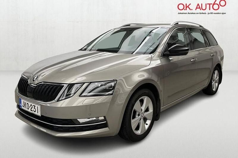 Ruskea (beige) Käytetty 2018 Skoda Octavia Style Farmari | 15 900 € (Perustarjous) - Kuva 1/4