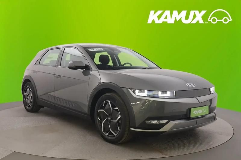 Hopea / harmaa Käytetty 2021 Hyundai Ioniq Dynamiq Viistoperä | 23 900 € - Kuva 1/4