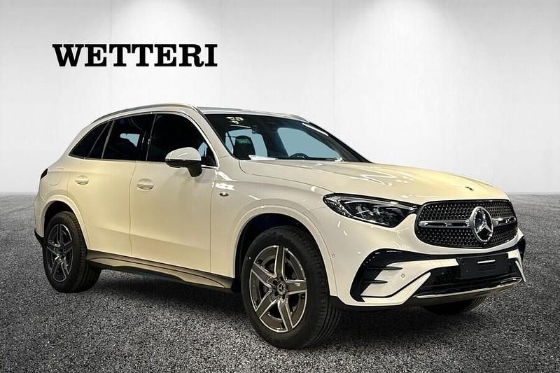 Valkoinen Käytetty 2025 Mercedes GLC300e AMG Farmari | 72 800 € (Kallis) - Kuva 1/4